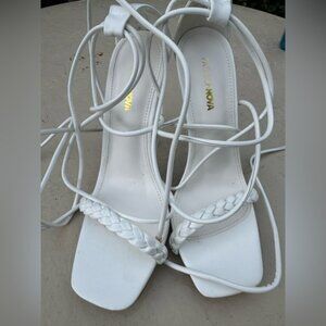 Fashion Nova Strut My Way Wrap Up Heels Asher White Strappy Heels Womens Sz 9